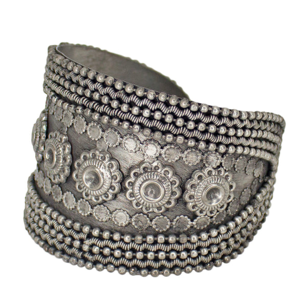 Abhinn Trendy Oxidised Silver Floral Design Cuff Bangle For Women