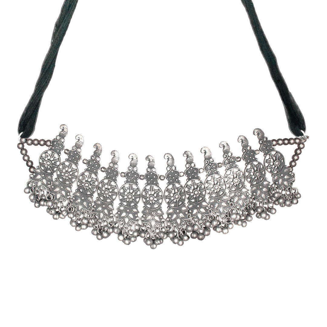 Abhinn Silver Oxidised Trendy Floral Design Necklace Set For Women