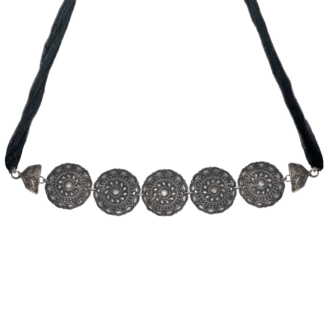 Abhinn Black Polished Tribal And Floral Design Choker Set For Women