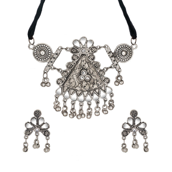 Abhinn Abhinn Silver Oxidised Floral Design With Mirror Work Necklace Set For Women